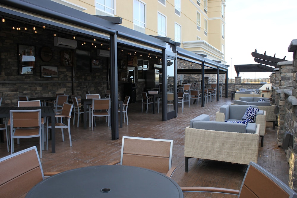 Holiday Inn Suites Hopkinsville Convention Ctr 33/41