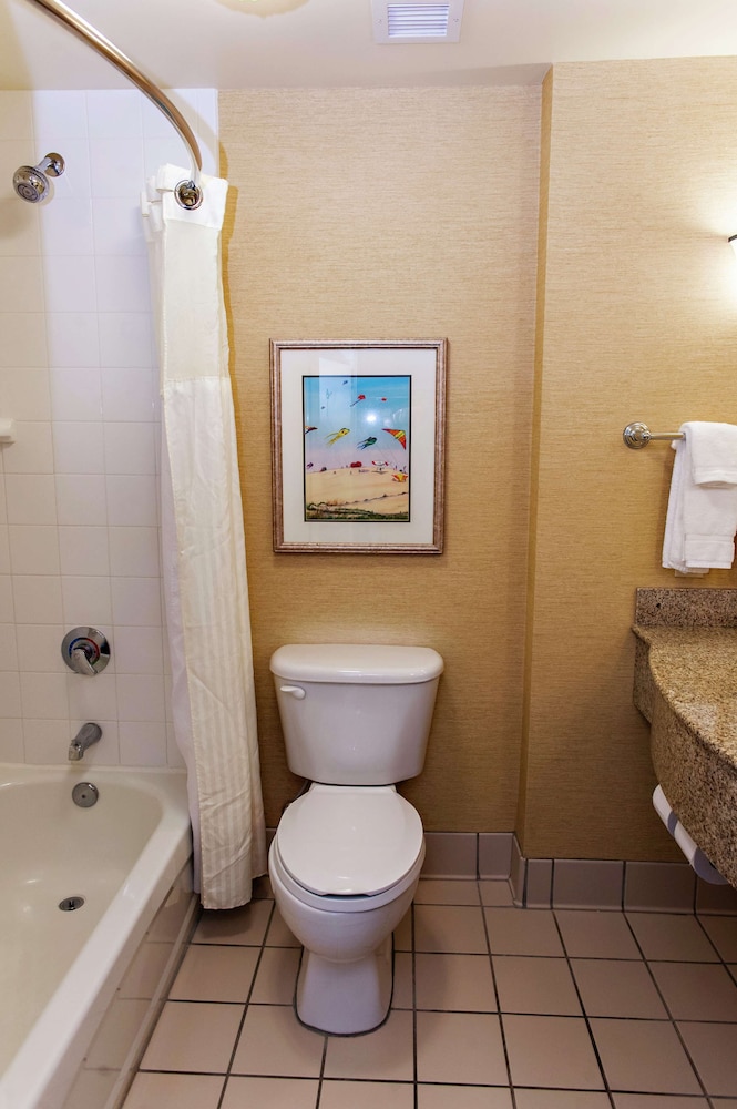 Hilton Garden Inn Outer Banks/Kitty Hawk 21/48