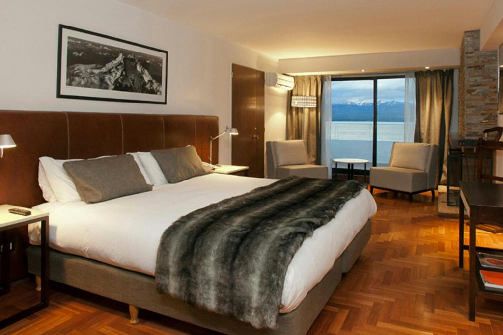 Premium, Junior Suite, King Bed, Balcony, Pool Access