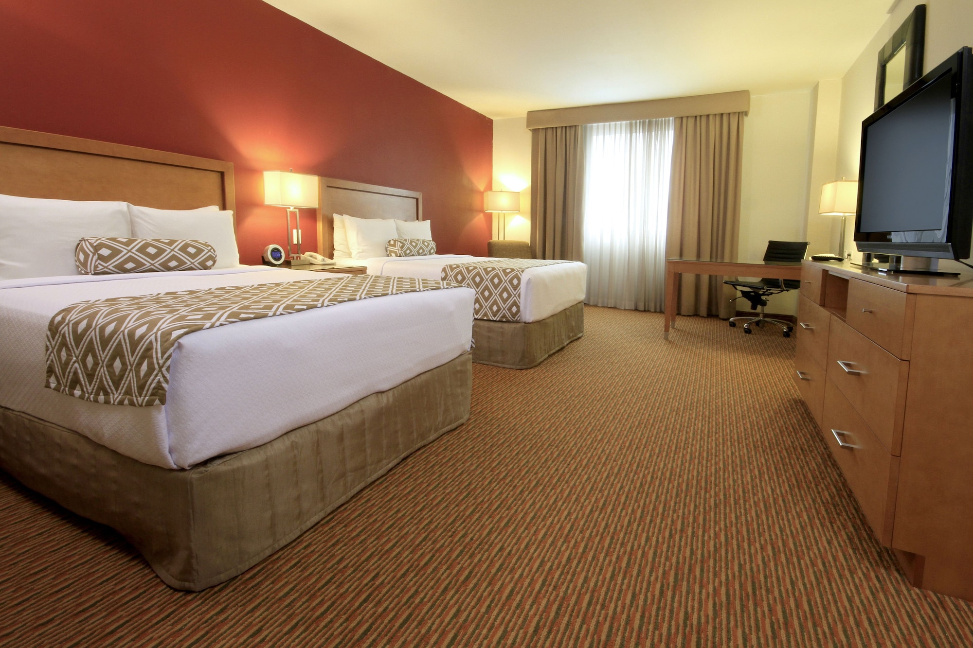 غرفة قياسية بسرير مزدوج، CROWNE PLAZA MONTERREY AEROPUERTO 4/9