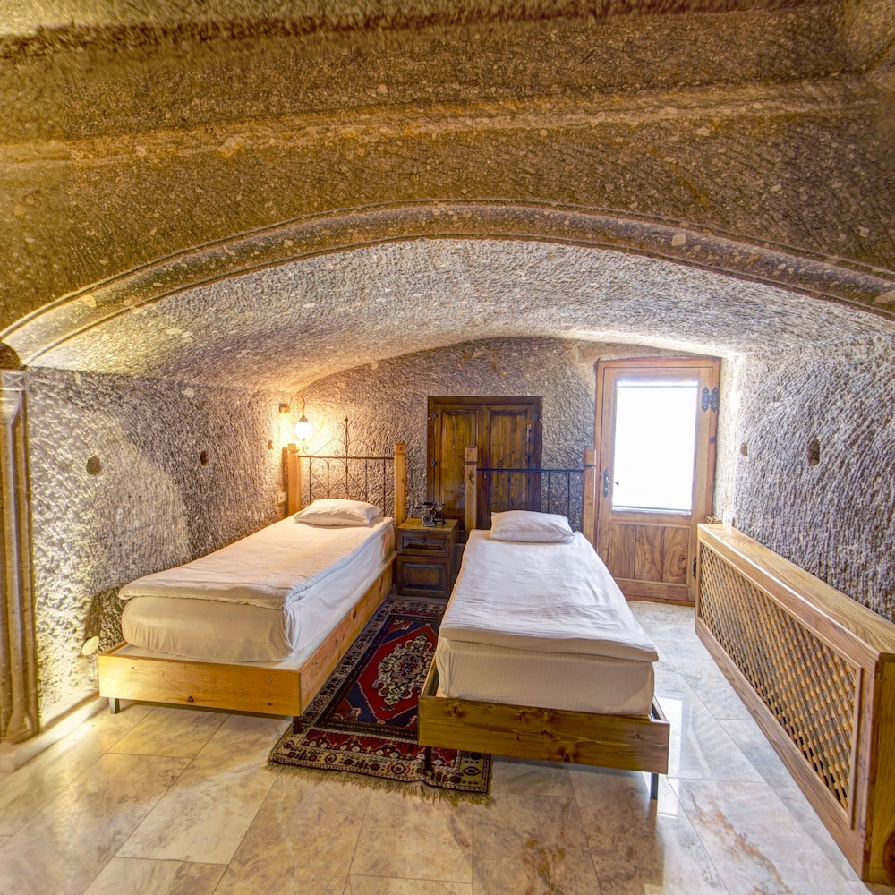 DELUXE, SUITE, QUEEN BED