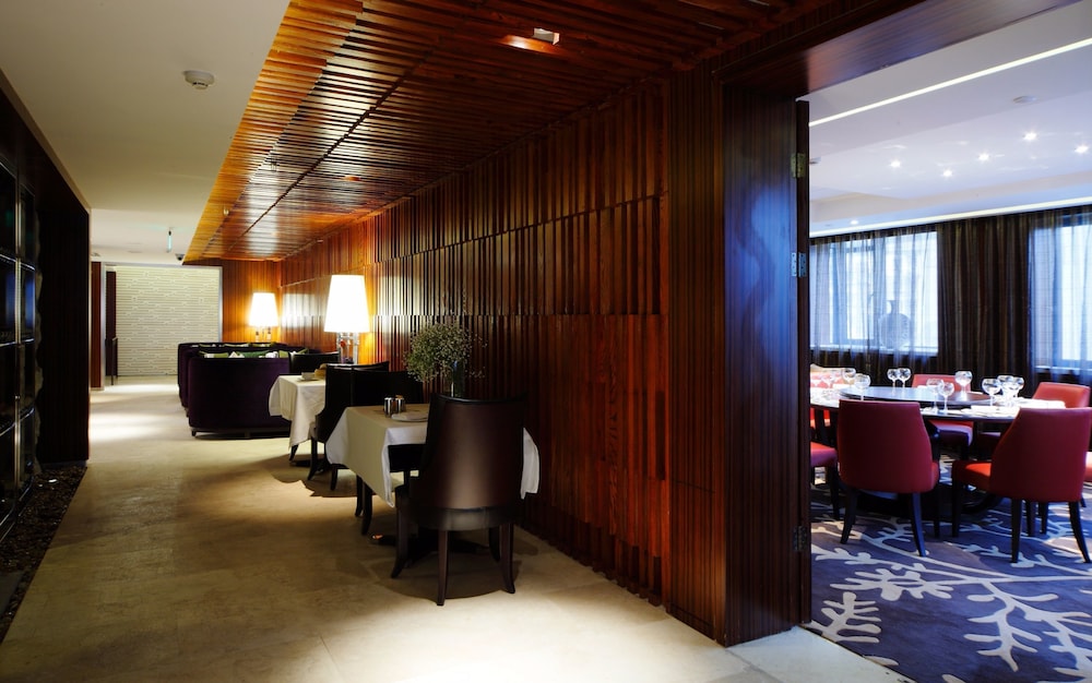Dw Hotels 13/50