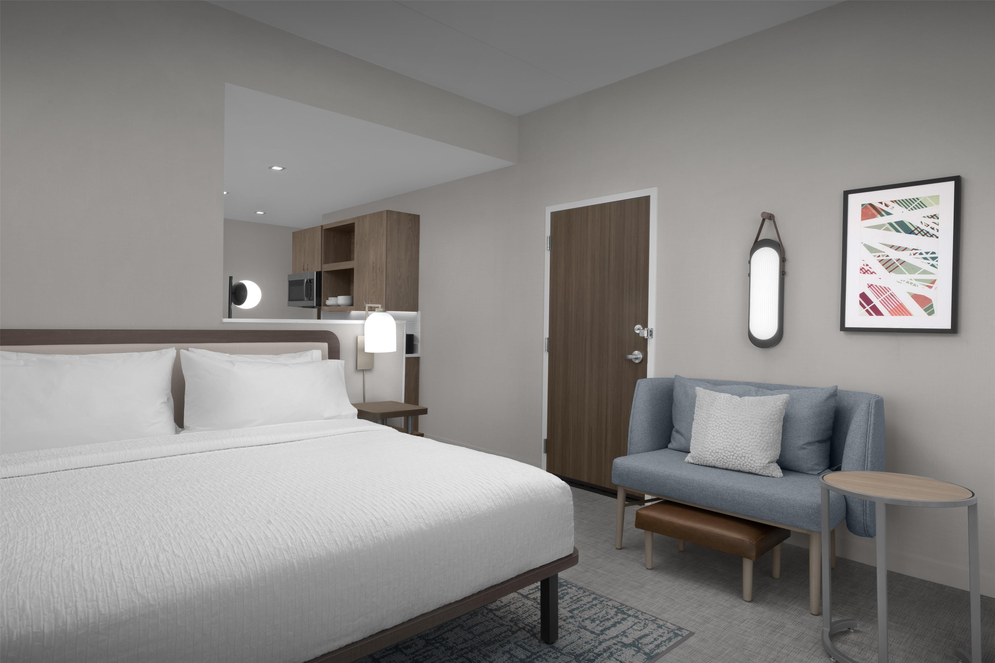 Efficiency, Water, Suite, King Bed, Accessible