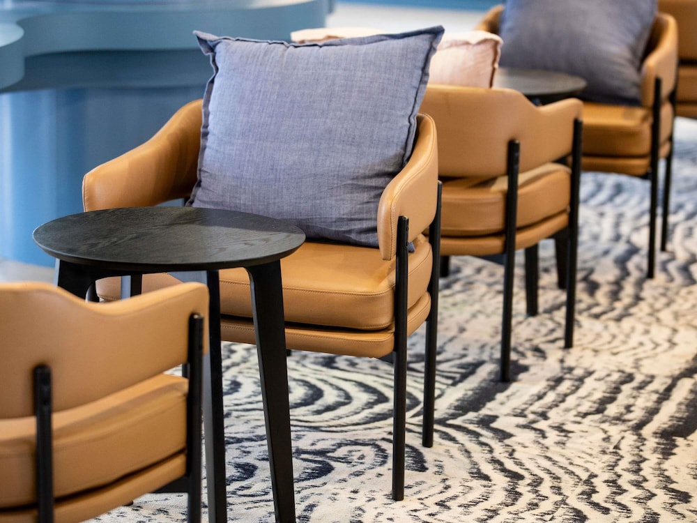 Mercure Sydney Manly Warringah 56/73