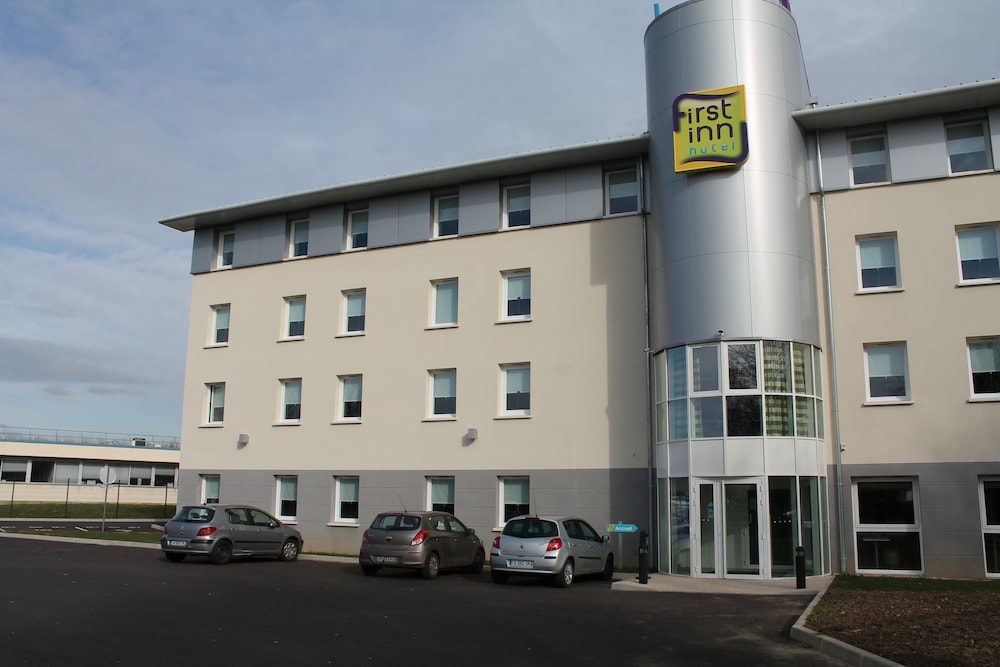 First Inn Hotel Paris Sud Les Ulis 42/48
