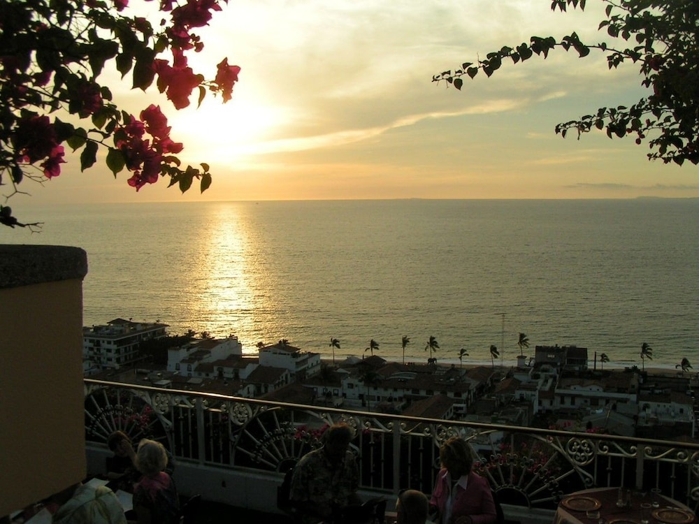 Hotel Suites La Siesta 26/34