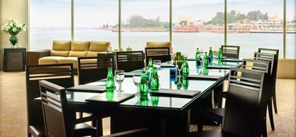 Duyong Marina and Resort 11/25