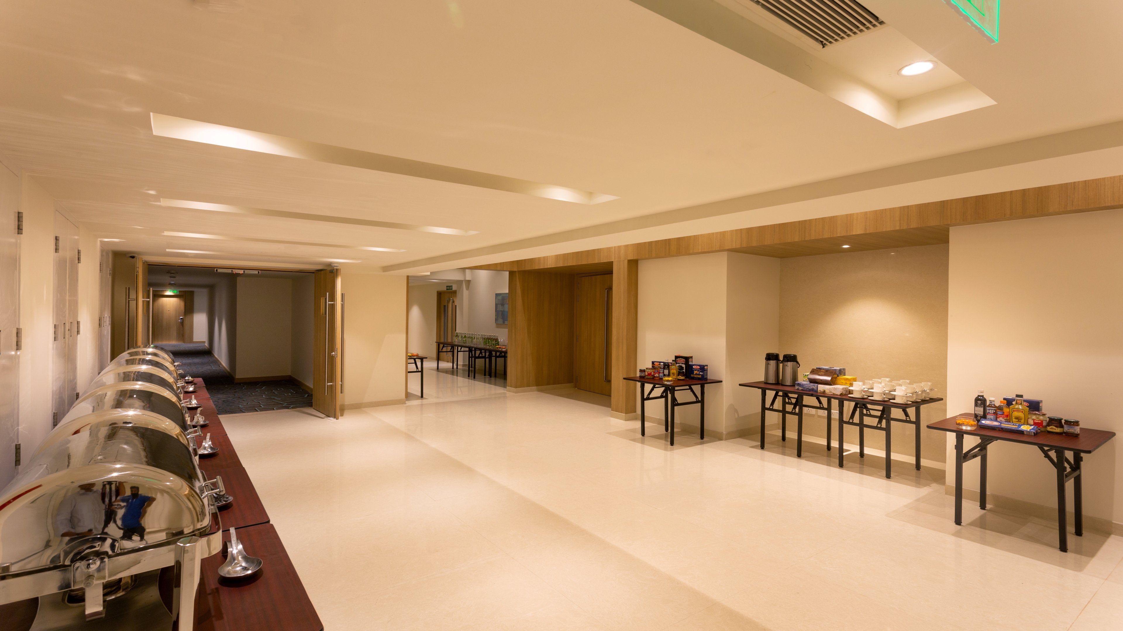 Holiday Inn Express And Suites Bengaluru Old Madras Road 38/59