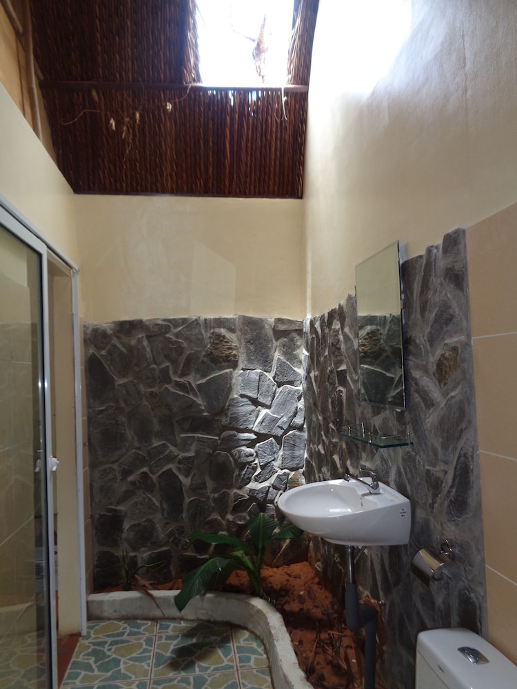Ninila Fruit Farm Bungalow 37/38