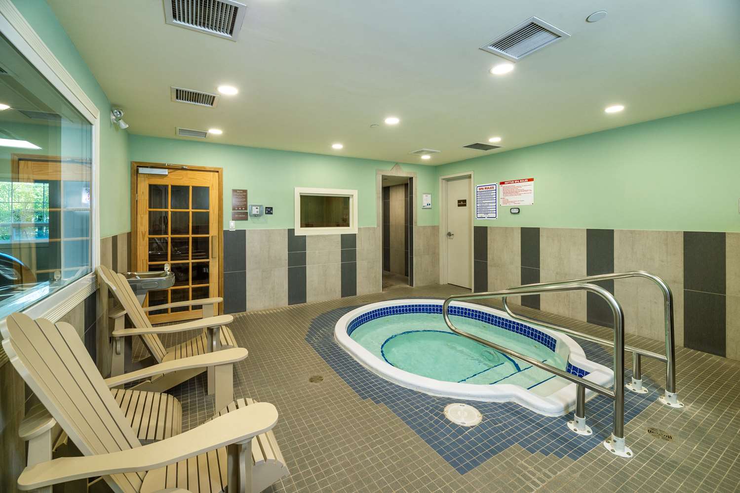 Comfort Inn & Suites Terrace 11/22