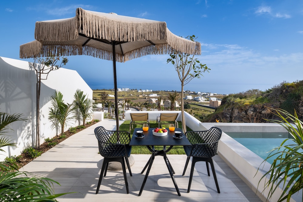 Palm Island Suites Santorini 36/66