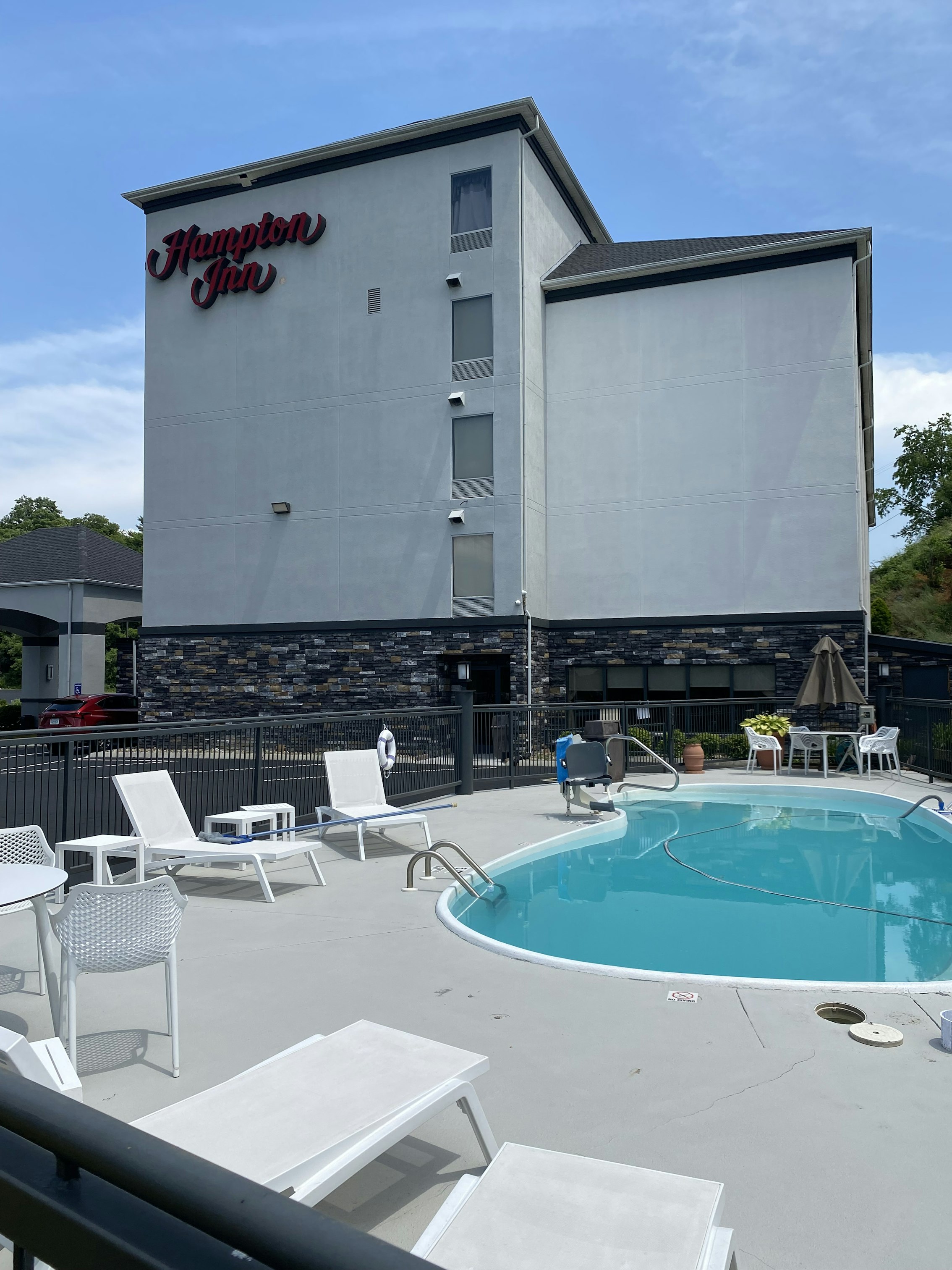 Hampton Inn Ft. Chiswell-Max Meadows 2/47
