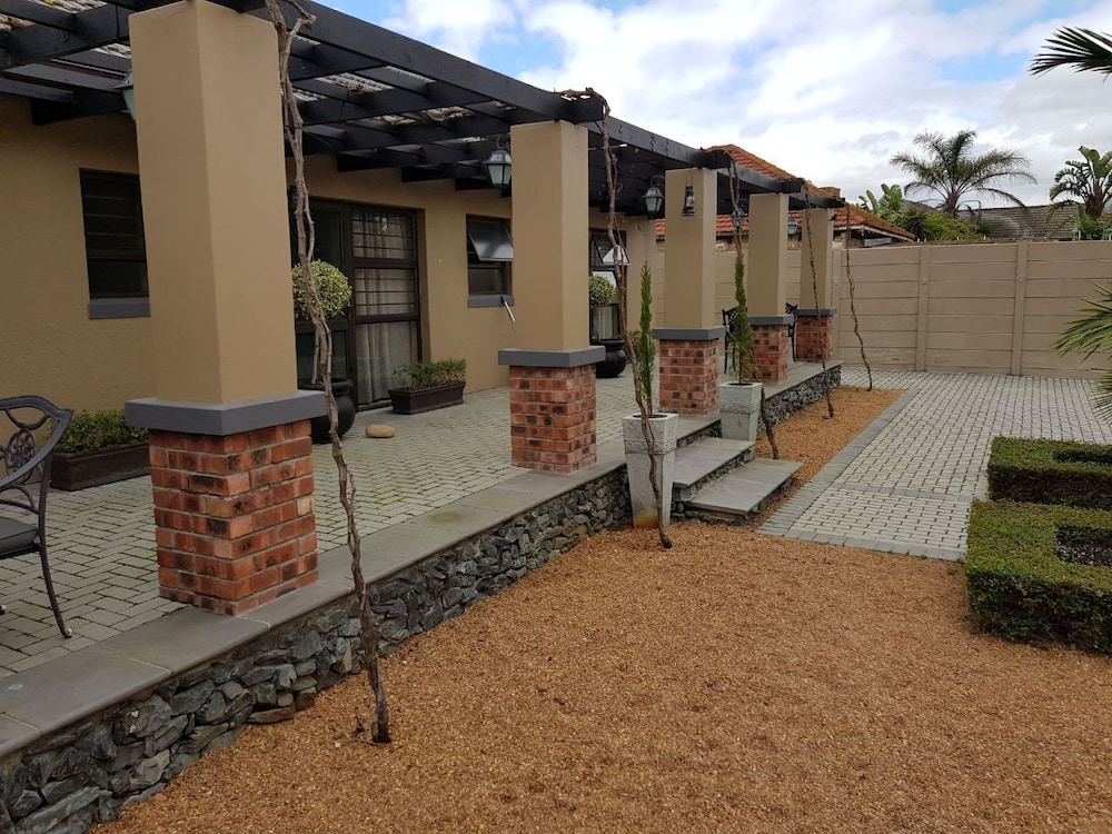 Excellent Guest House 41/50