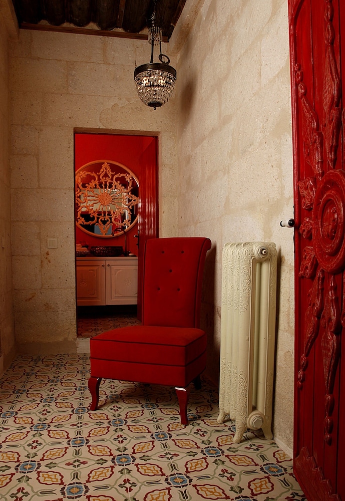 Hezen Cave Hotel 6/50