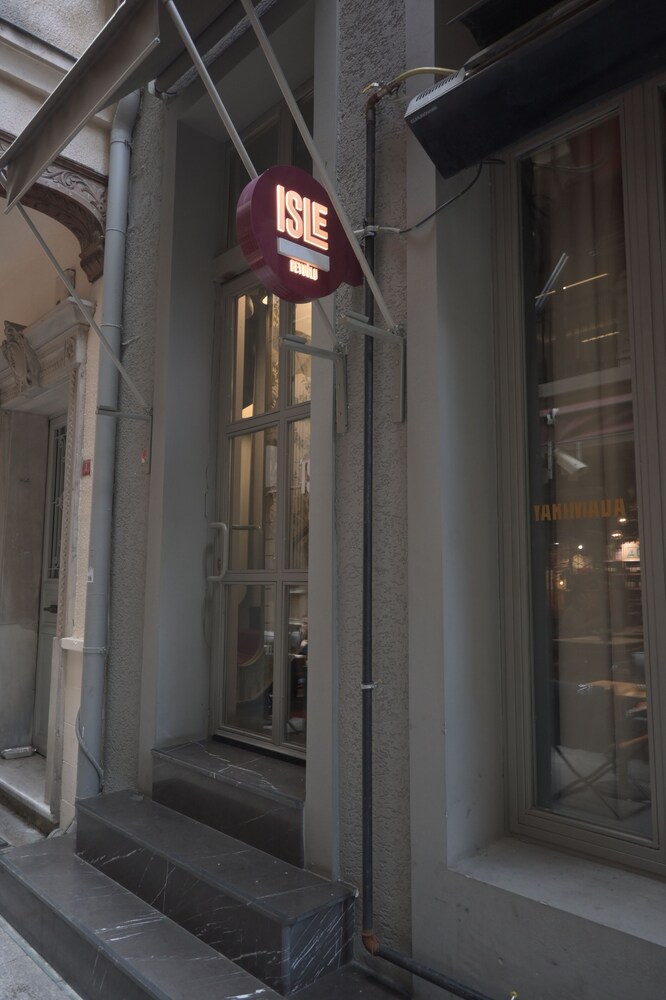 Grand Rue Hotel 26/40