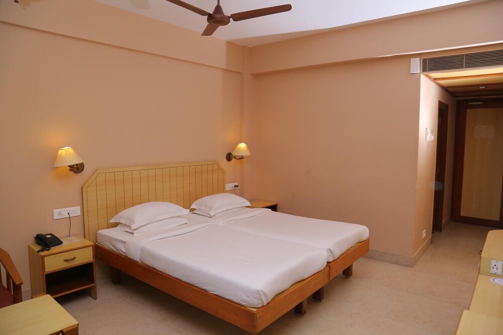 Hotel Surguru 29/60