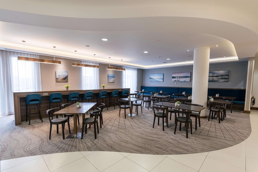 Hampton By Hilton Bournemouth 19/29