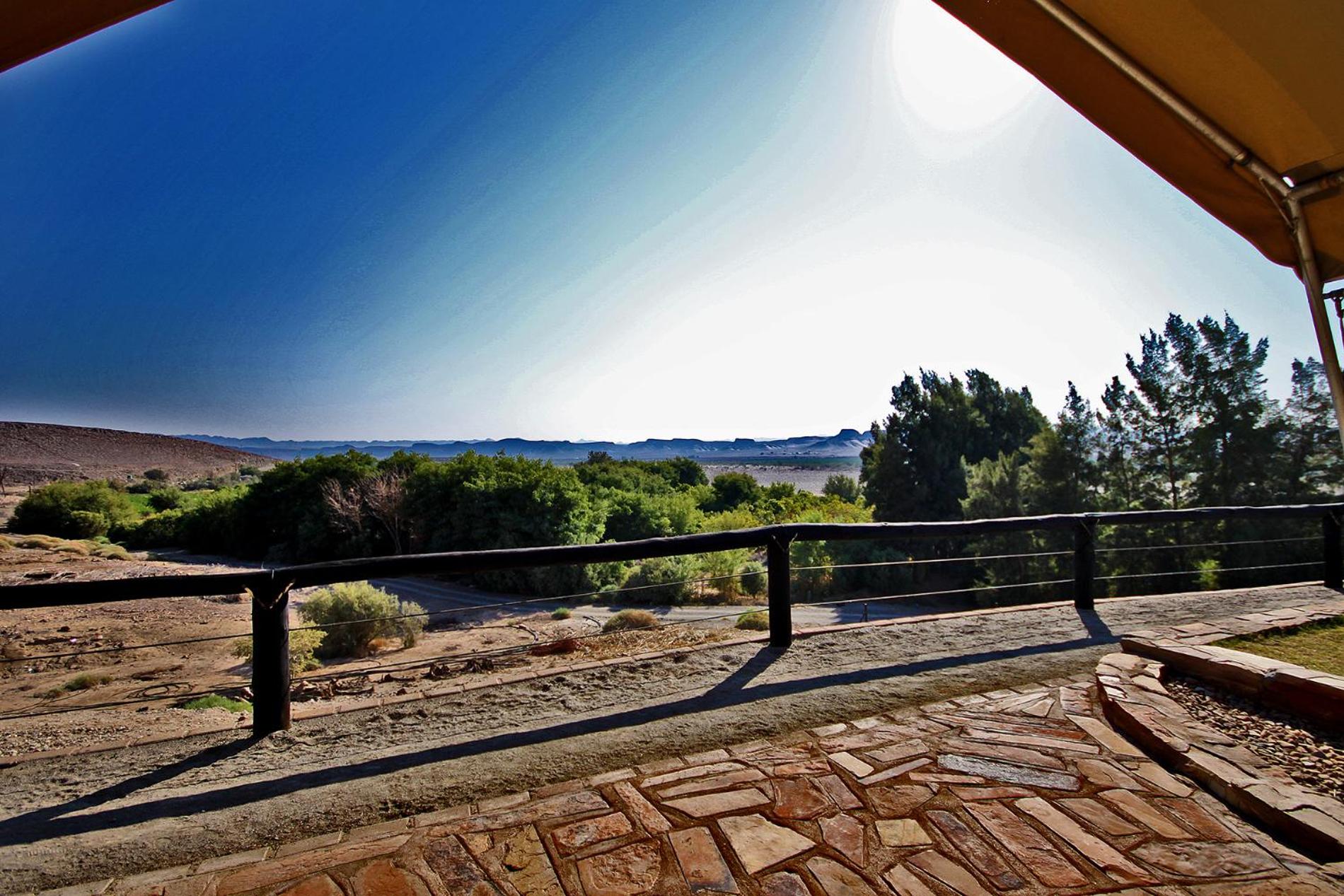 Frontier River Resort 27/50