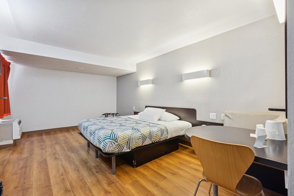 Motel6 Piscataway, NJ 26/63