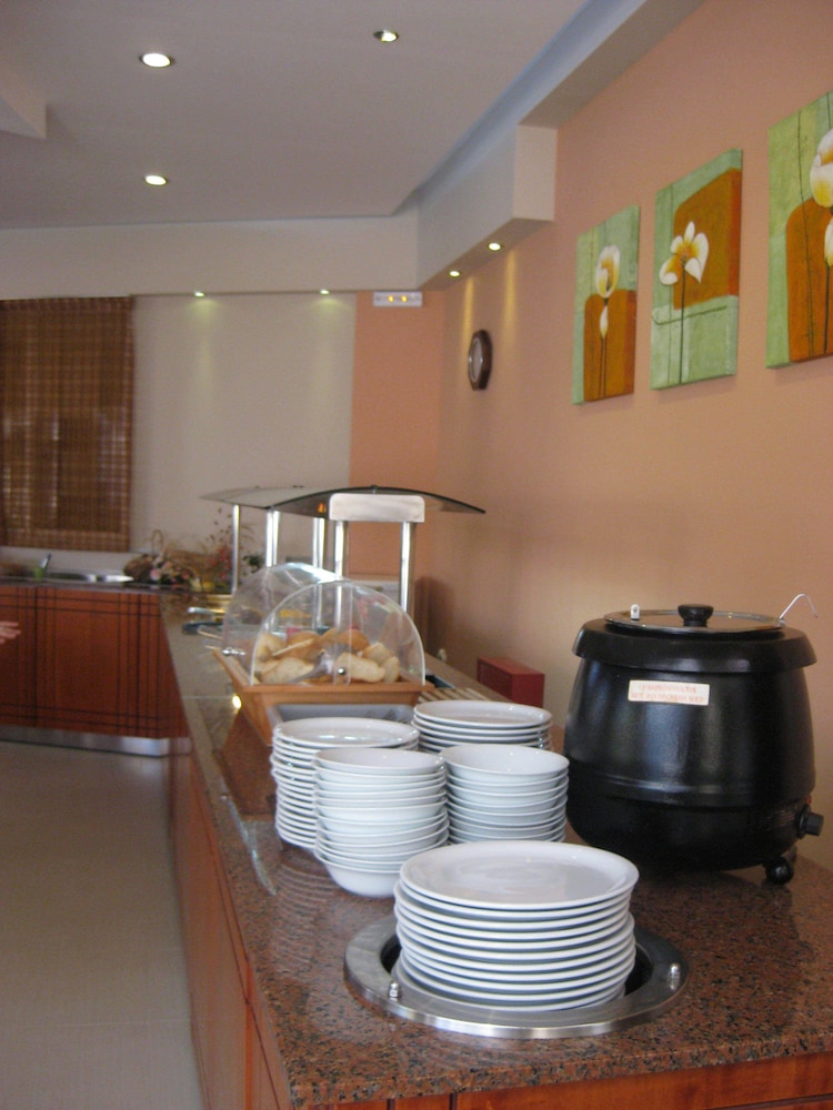 MELITON photo2