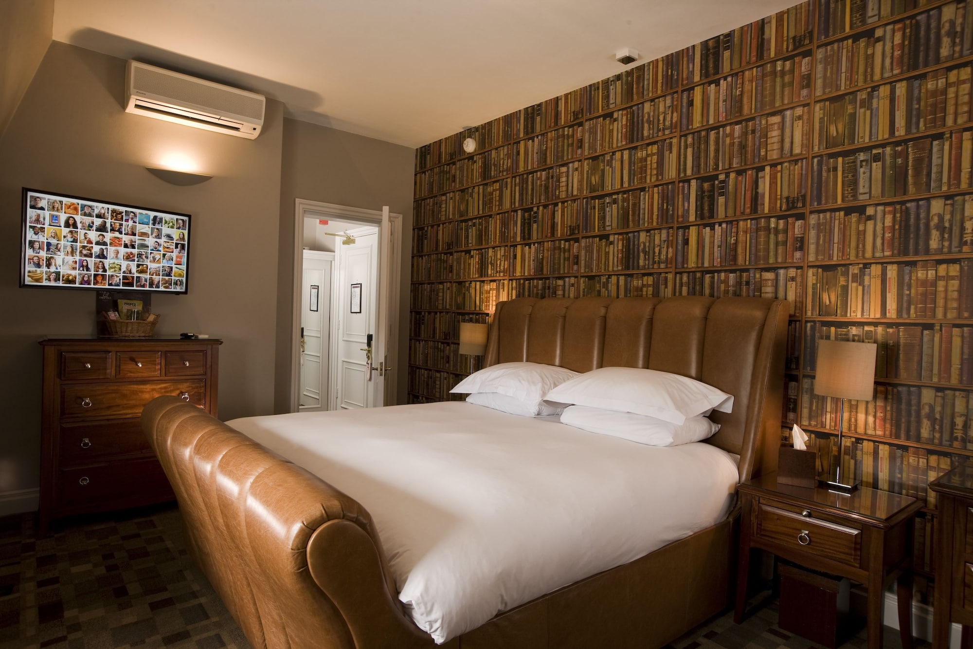 CLASSIC, DOUBLE BED