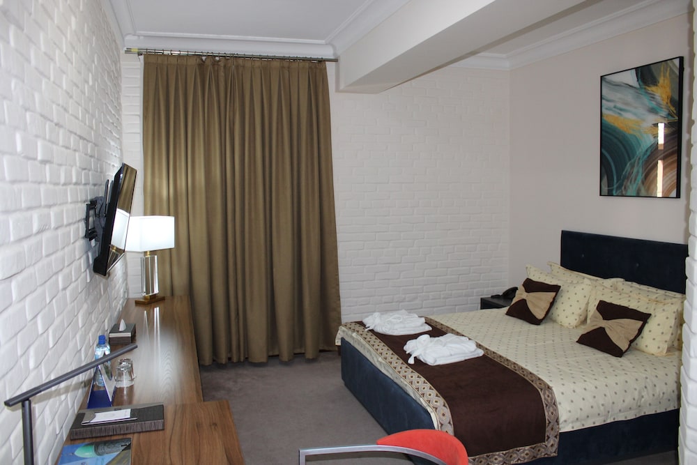 Grand Hotel Zarafshan 10/50
