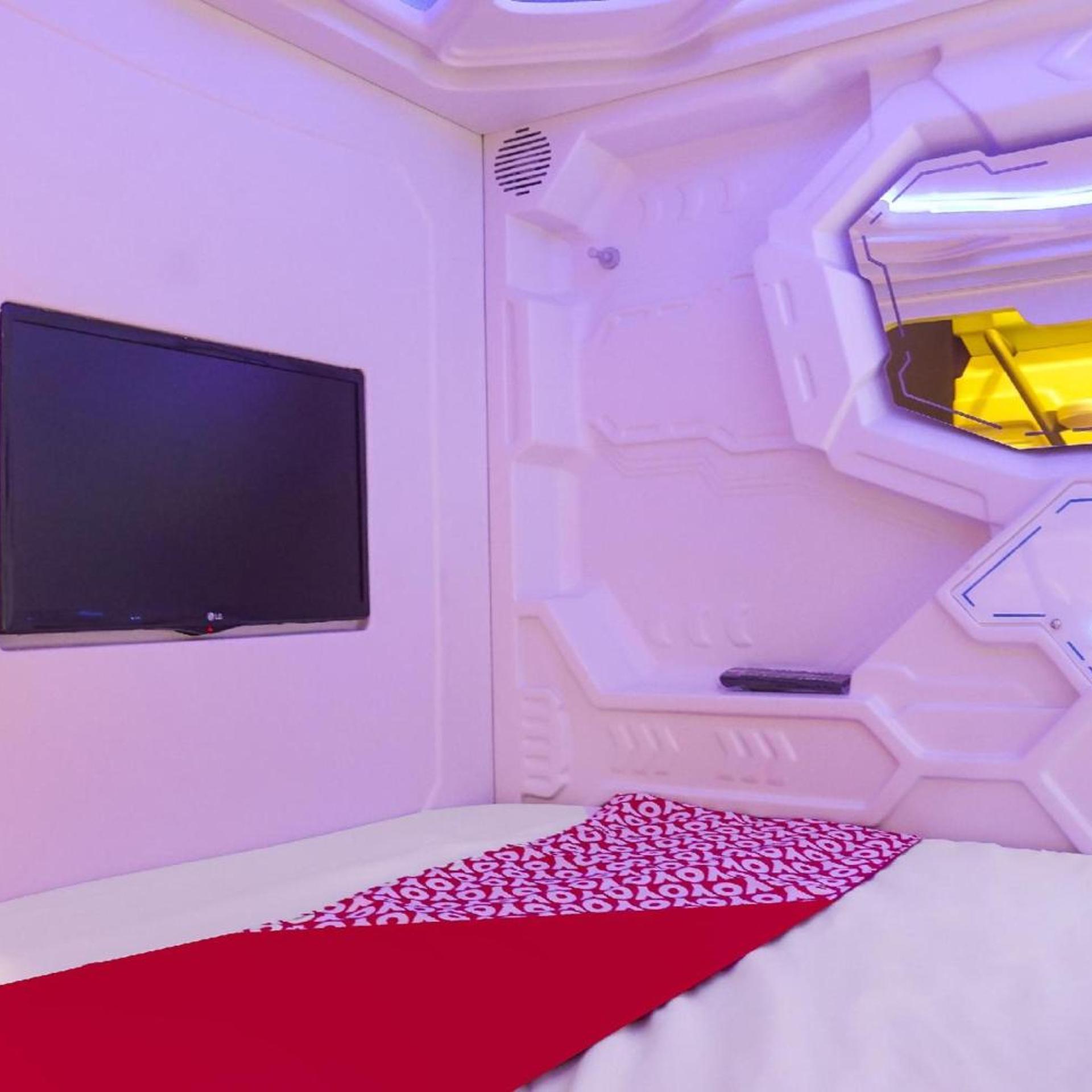 Room at Hotel O Fiducia Capsule Hotel, JAKARTA