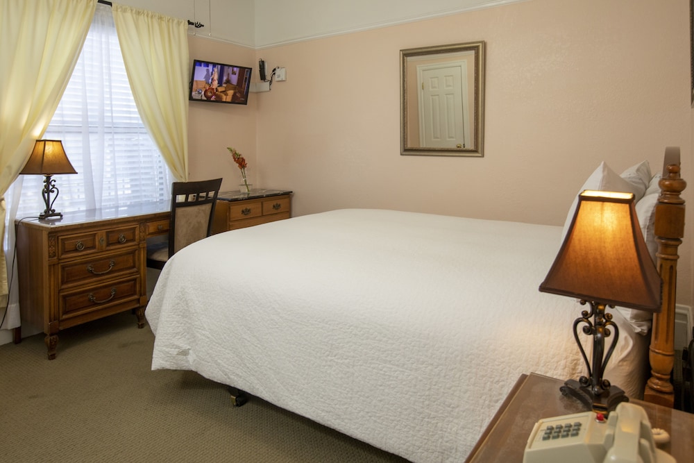 Hayes Valley Inn 8/71