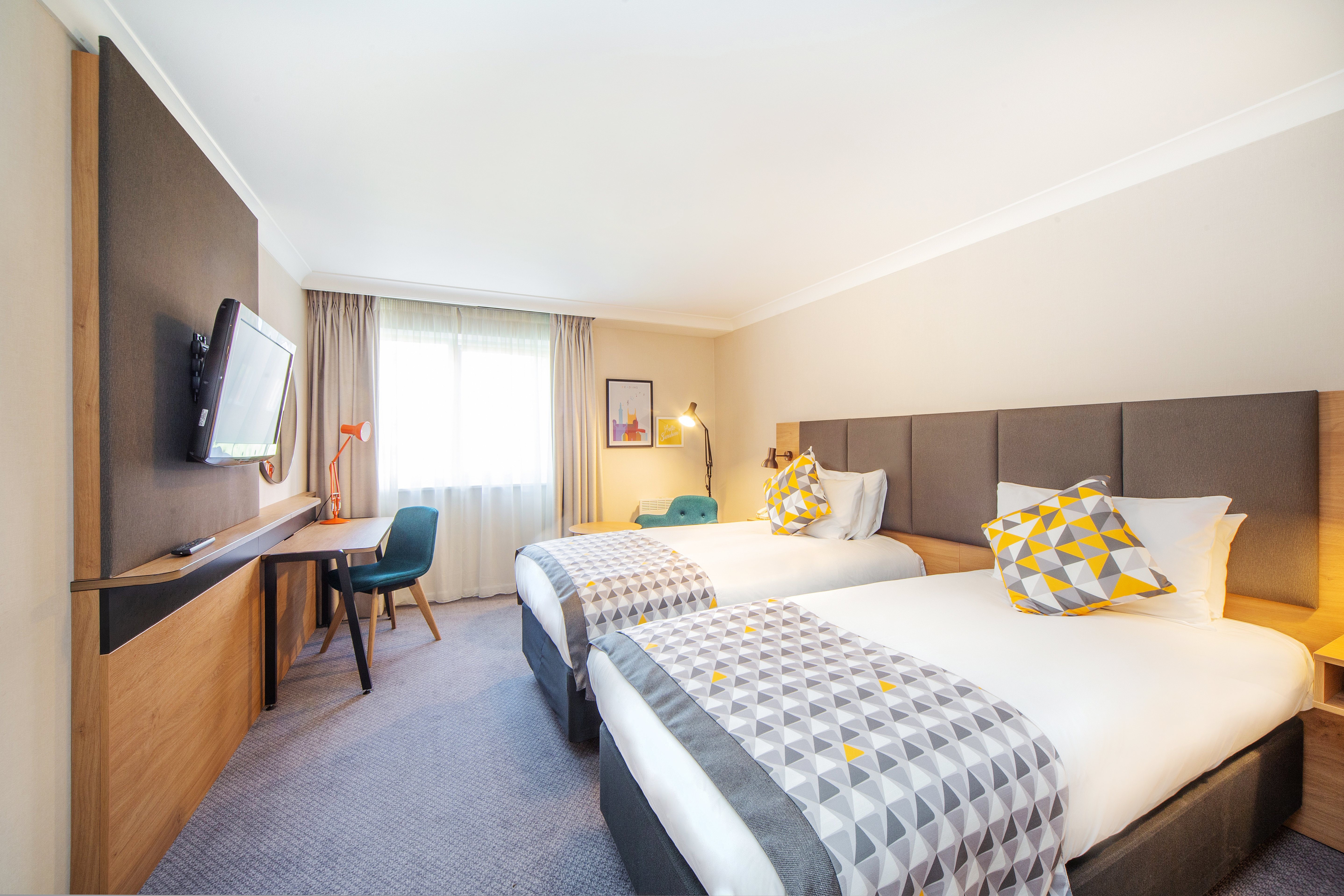 Holiday Inn Reading South M4 Jct11 22/81
