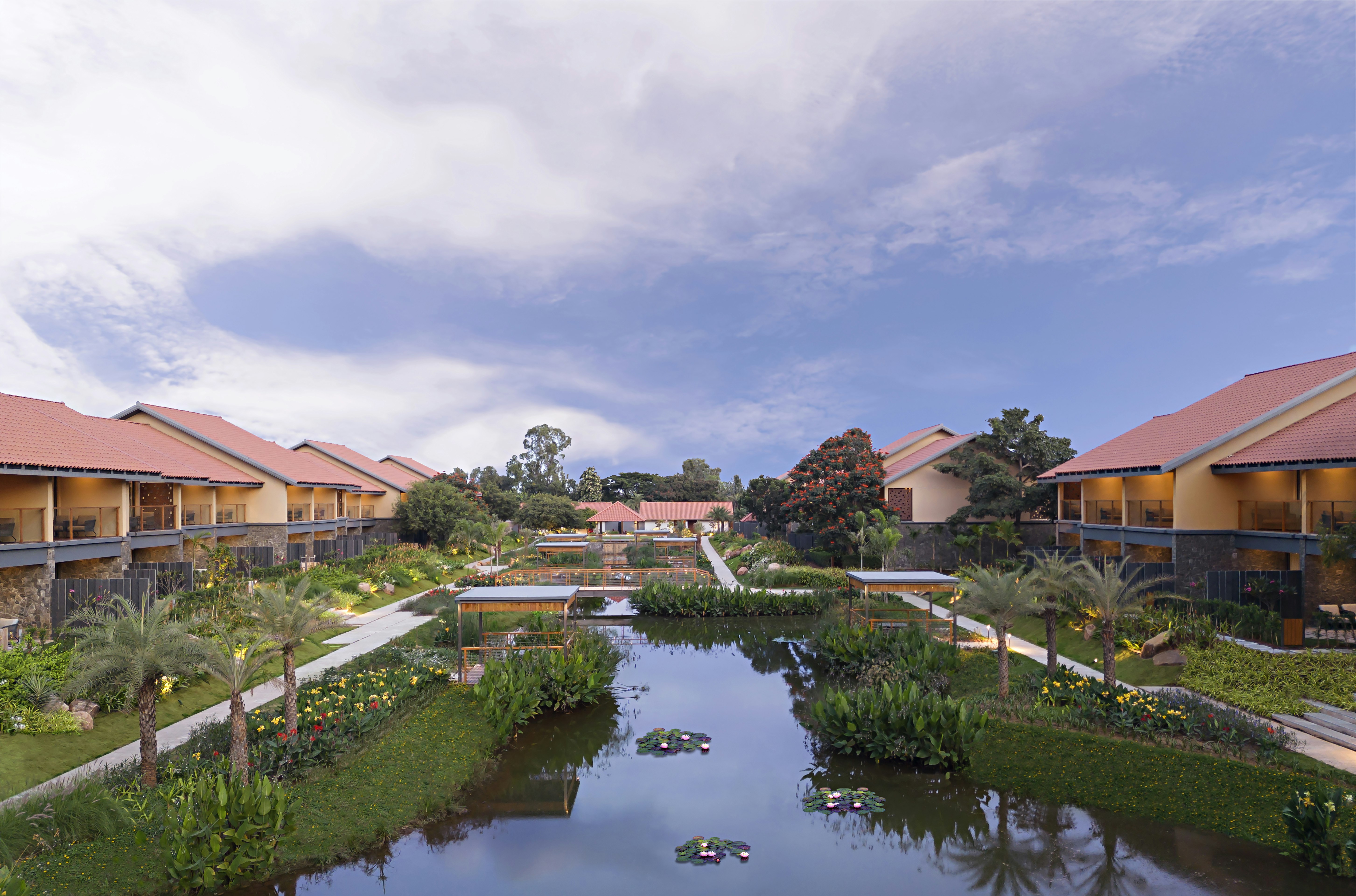 Hilton Hyderabad Genome Valley Resort and Spa 50/50