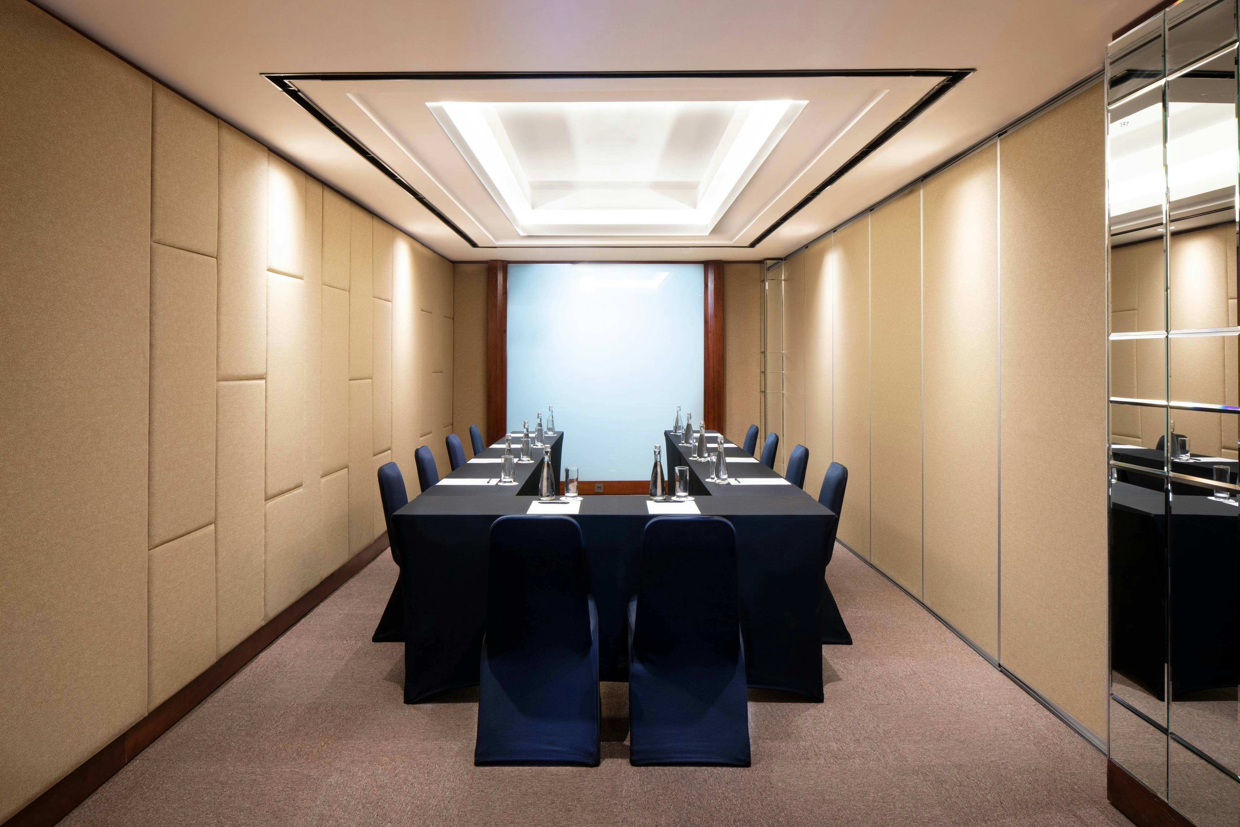 Fairfield By Marriott Bali Legian 8/14
