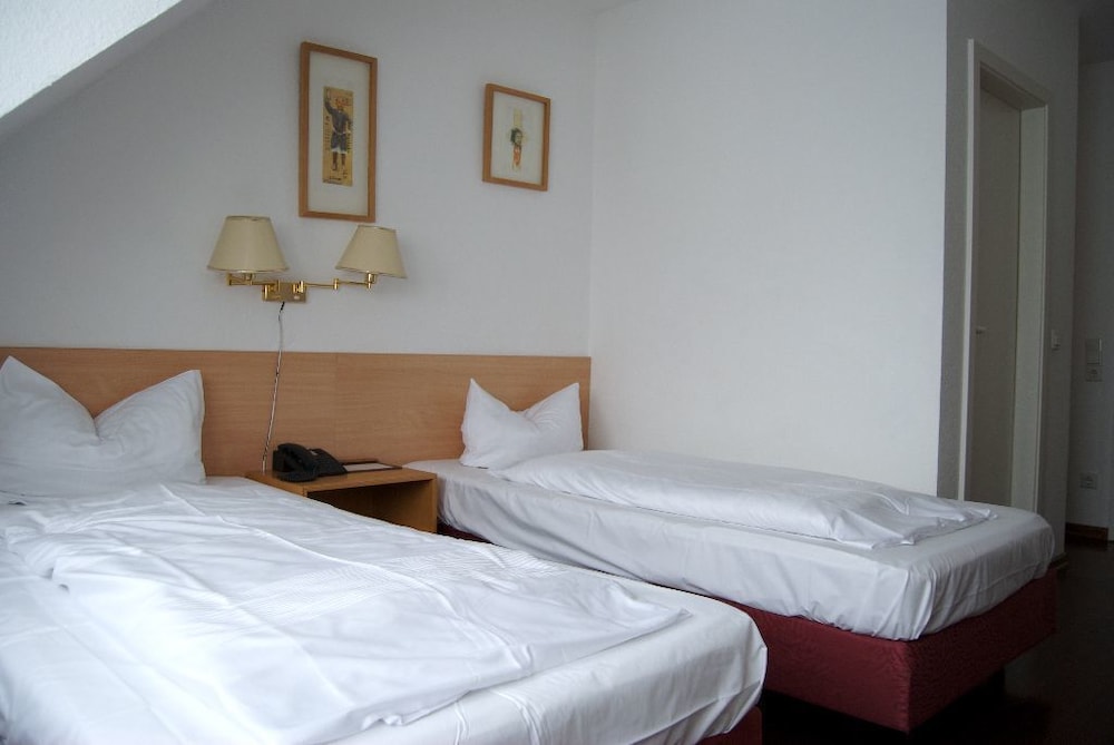 Rugs Hotel Dusseldorf 9/50