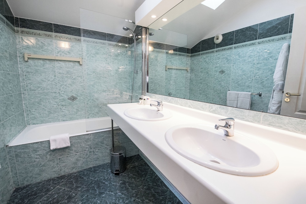 Cannes Croisette Prestige Apparthotel 46/50