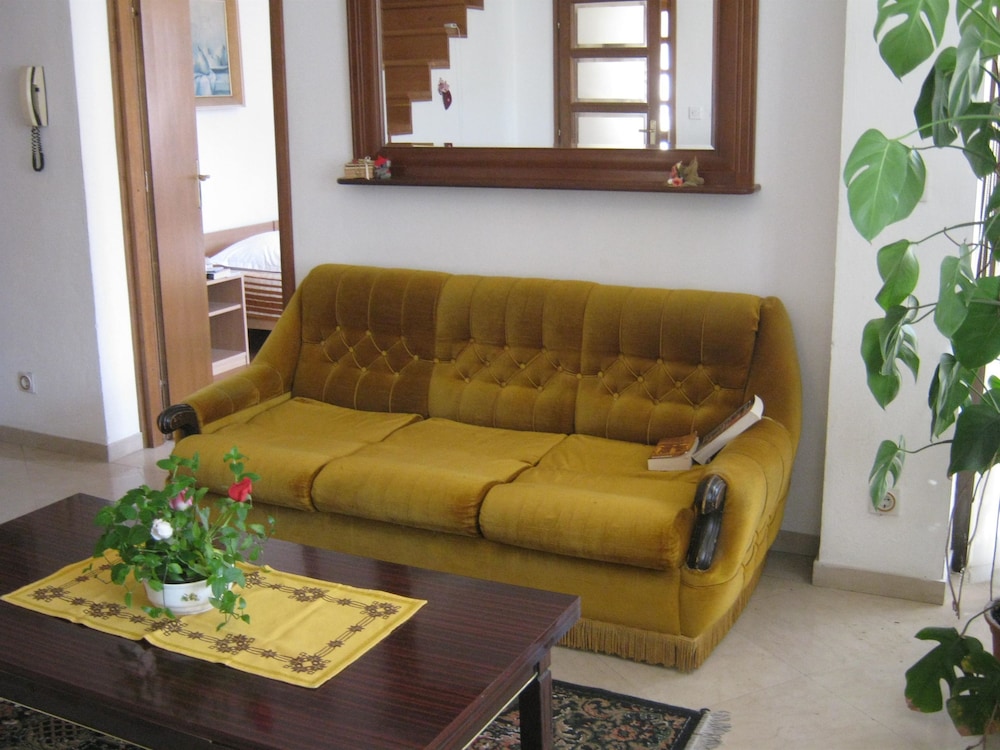 HOTEL APARTMENTS IVICA 20/50