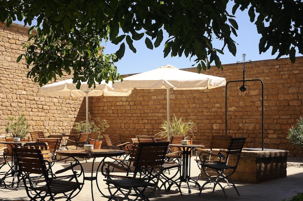 Parador De Alcaniz 31/50