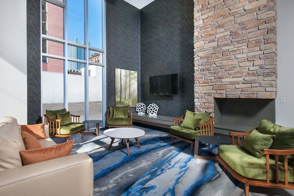 Fairfield Inn & Suites By Marriott Pittsburgh Downtown 17/24