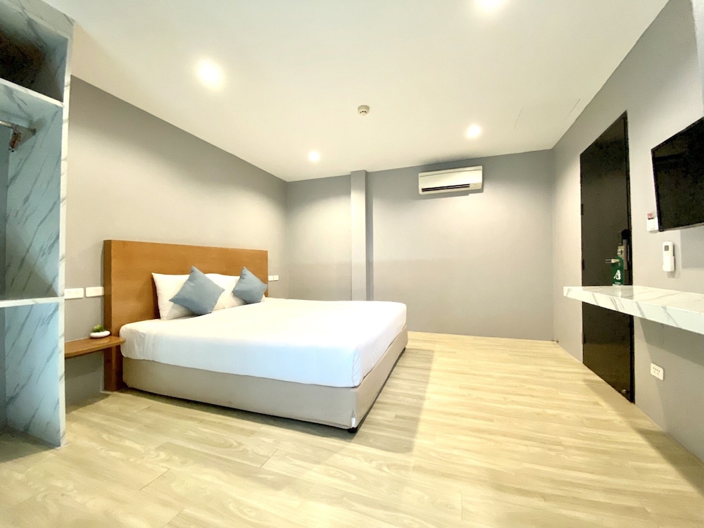 Behind the Scene Hotel Club At Samui 10/62