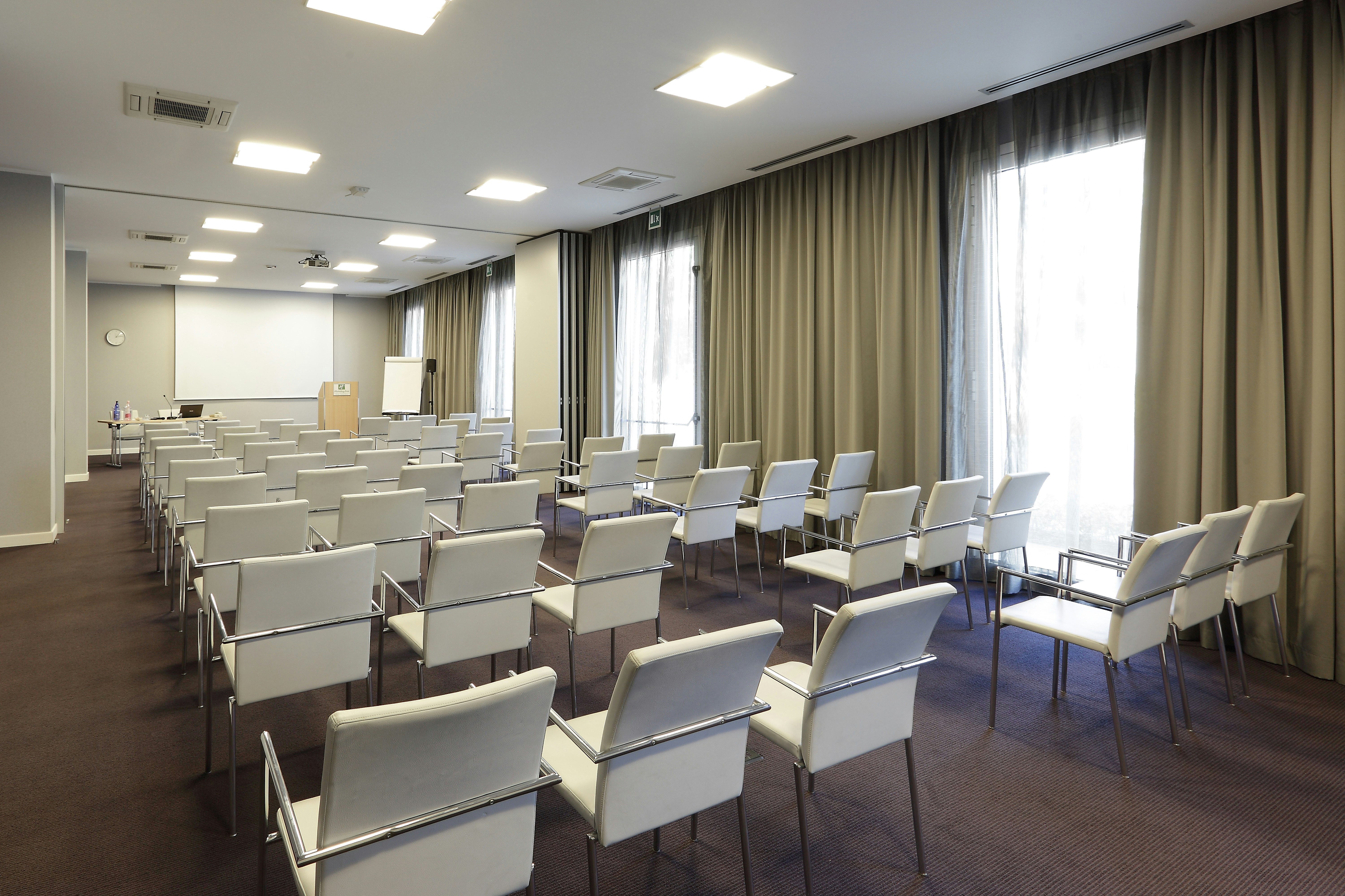 Holiday Inn Milan Nord Zara 62/66
