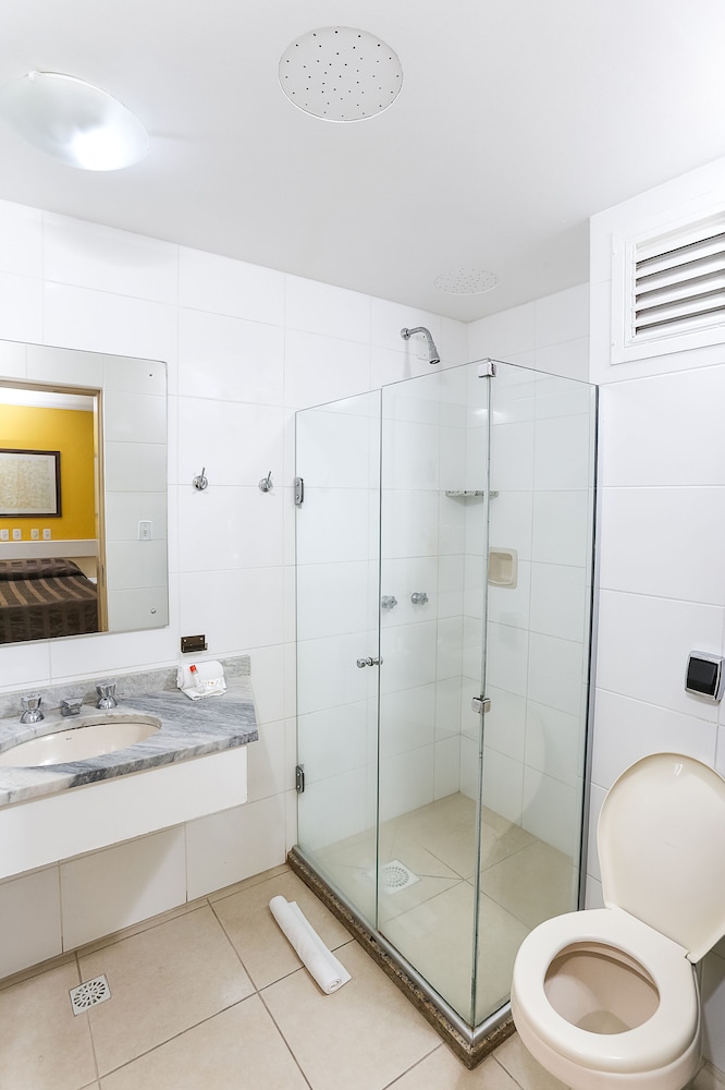 Hotel Suarez Sao Leopoldo 18/75