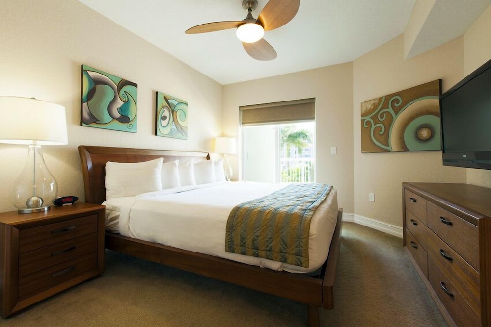 Crystal Palms Beach Resort 23/50