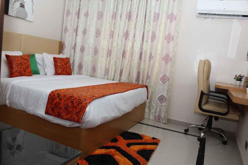 Avital Suites And Resort 17/75