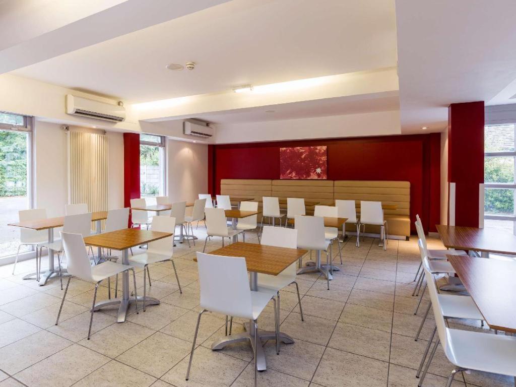 Travelodge Dundee Strathmore Avenue 13/16