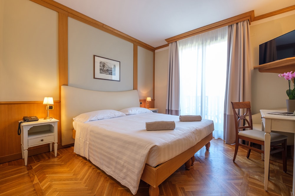 Iseolago Hotel 19/62