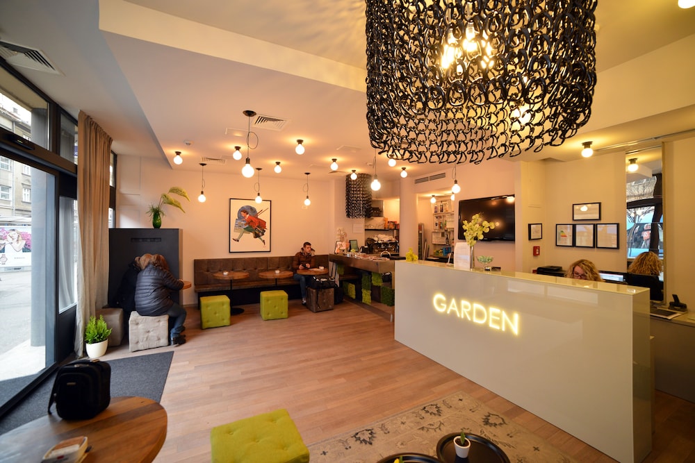 Hotel Garden 9/50