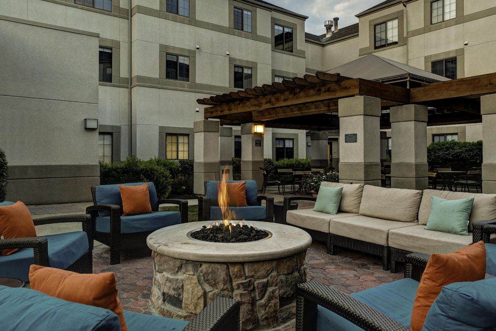 HYATT HOUSE MORRISTOWN 47/77