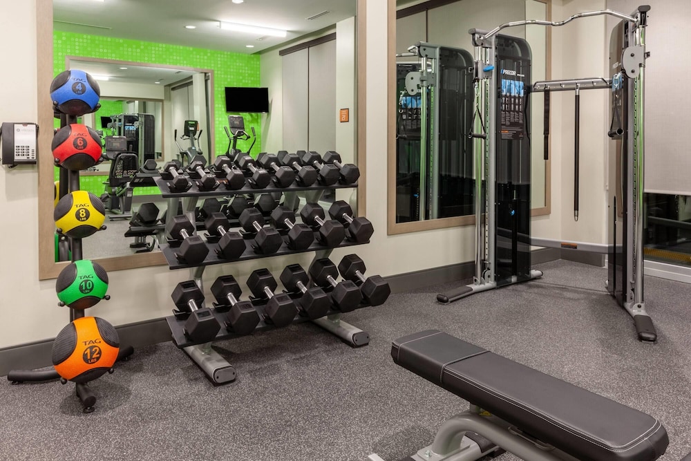 La Quinta Inn & Suites by Wyndham Middletown-Goshen 24/36