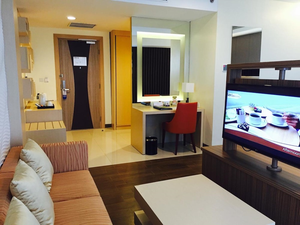 BW SUITE BELITUNG 18/50