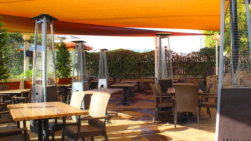 Corona Hotel And Spa 47/57