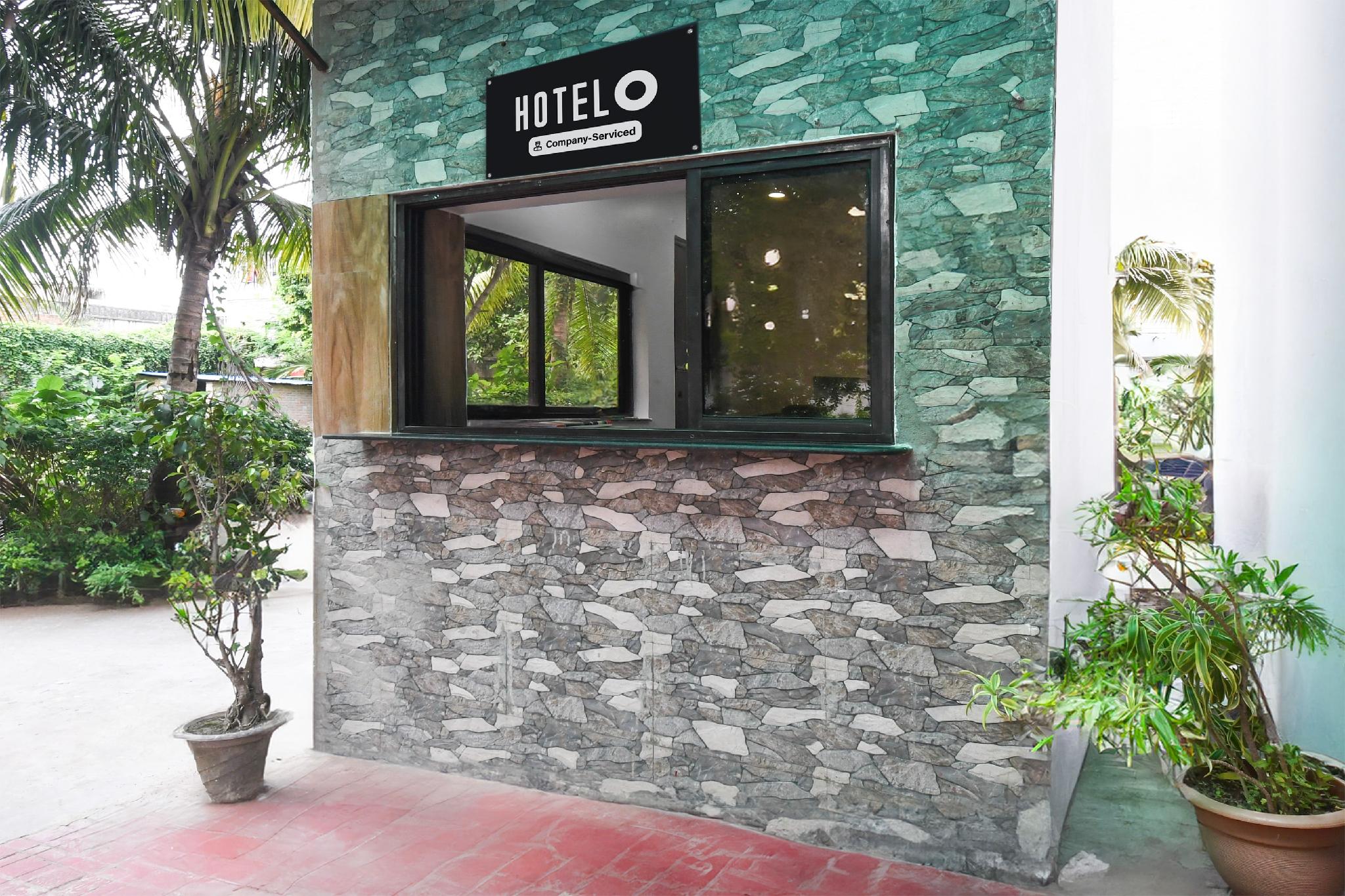 Oyo 8812 White Palace Hotel & Resort 8/56