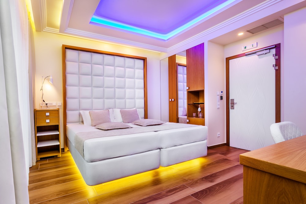 Porto Marine Hotel 40/64